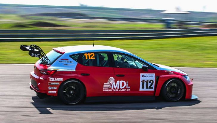 Seat Leon Cupra ST provata in pista a Franciacorta - Foto 25 di 57