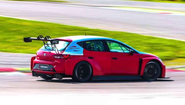 Seat Leon Cupra ST provata in pista a Franciacorta - Foto 18 di 57