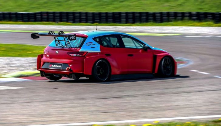 Seat Leon Cupra ST provata in pista a Franciacorta - Foto 8 di 57