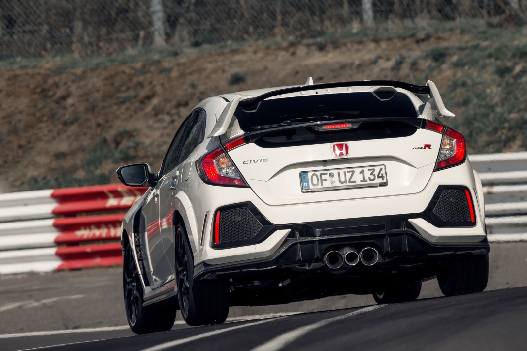 Honda Civic Type R 17 Record Di Categoria Al Nurburgring In 7 43 8 Infomotori