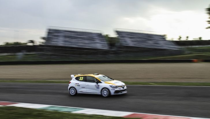 Renault Clio Cup 2018, dopo la vittoria 2017 Infomotori torna in pista alla Press League - Foto 21 di 32