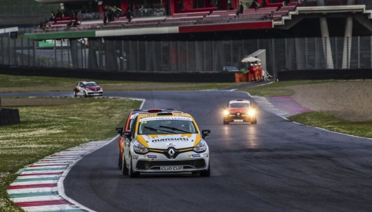 Renault Clio Cup 2018, dopo la vittoria 2017 Infomotori torna in pista alla Press League - Foto 19 di 32