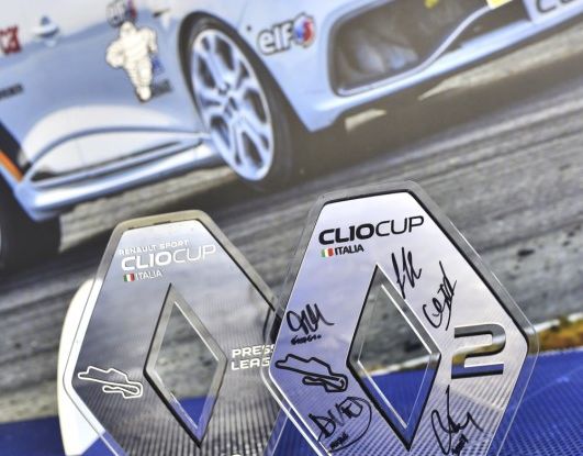 Renault Clio Cup 2018, dopo la vittoria 2017 Infomotori torna in pista alla Press League - Foto 27 di 32