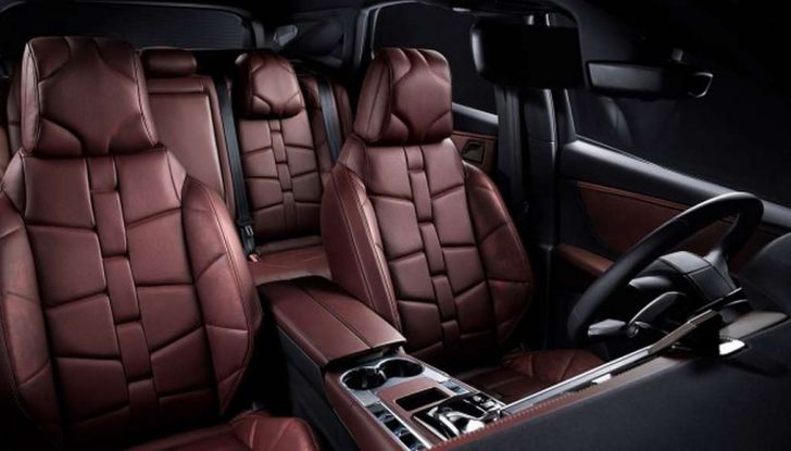DS 7 Crossback “La Premiere”, consegnato il primo esemplare - Foto 6 di 10