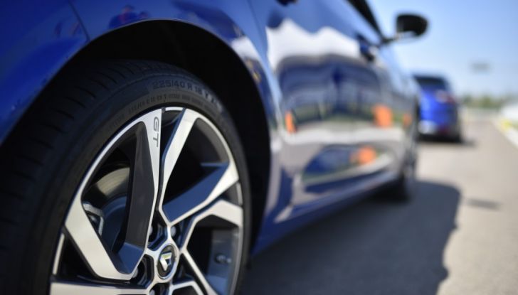 Test della gamma Renault Sport in pista a Modena - Foto 11 di 29