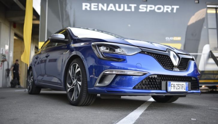 Test della gamma Renault Sport in pista a Modena - Foto 25 di 29