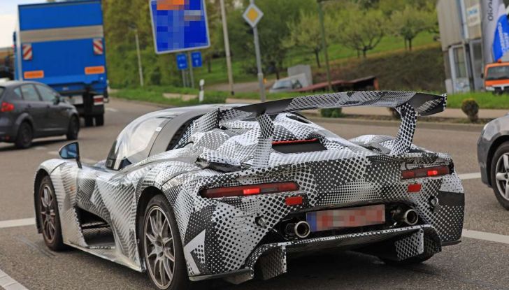 Dallara: i prototipi della sportiva di serie impegnati nei test drive - Foto 14 di 16