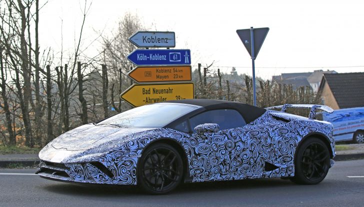 Lamborghini Huracan Spyder, la versione Performante da 640CV - Foto 11 di 14