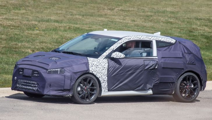 Hyundai Veloster 2018, la coupé agile e reattiva alla seconda generazione - Foto 3 di 9