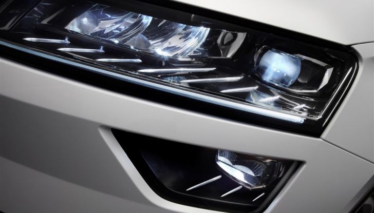 Skoda Karoq 2018: porte aperte per il Crossover da 23.850€ - Foto 24 di 25