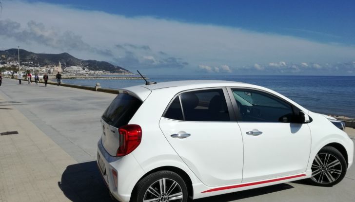 Nuova Kia Picanto 2017, prova su strada della citycar poca spesa e tanta resa - Foto 10 di 35