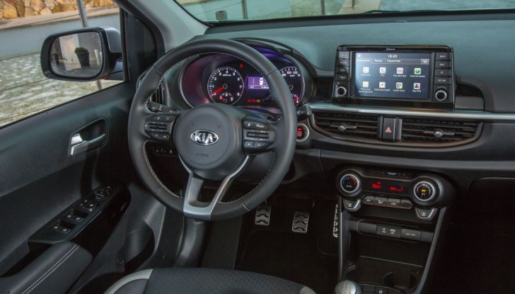 Nuova Kia Picanto 2017, prova su strada della citycar poca spesa e tanta resa - Foto 19 di 35