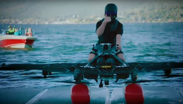 L’auto volante: si chiama Kitty Hawk il mezzo tra futuro e storia - Foto 11 di 12