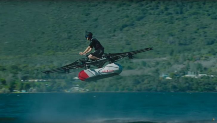 L’auto volante: si chiama Kitty Hawk il mezzo tra futuro e storia - Foto 9 di 12