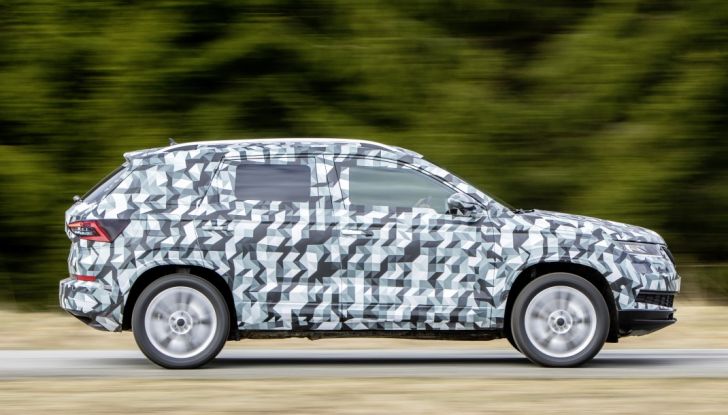 Skoda Karoq 2018: porte aperte per il Crossover da 23.850€ - Foto 23 di 25