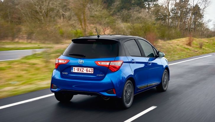 Nuova Toyota Yaris Hybrid 2017: prova su strada, consumi e prestazioni - Foto 8 di 25