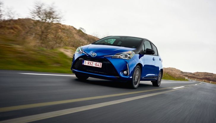 Nuova Toyota Yaris Hybrid 2017: prova su strada, consumi e prestazioni - Foto 1 di 25