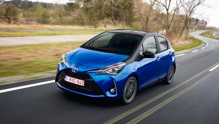 Nuova Toyota Yaris Hybrid 2017: prova su strada, consumi e prestazioni - Foto 10 di 25