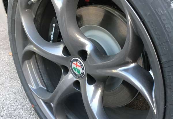 Alfa Romeo Giulia Veloce: prova su strada e impressioni di guida - Foto 4 di 7