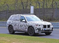 BMW X7 prime immagini spia e dettagli del nuovo SUV di lusso