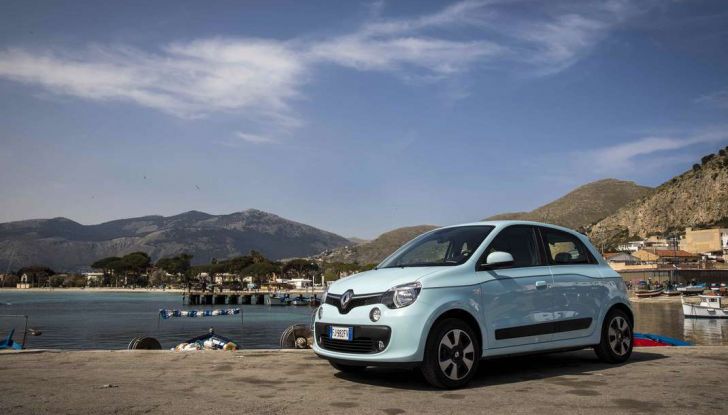 Prova su strada nuova Renault Twingo 2017: agile, furba ed economica - Foto 1 di 10