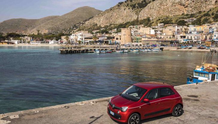 Prova su strada nuova Renault Twingo 2017: agile, furba ed economica - Foto 7 di 10