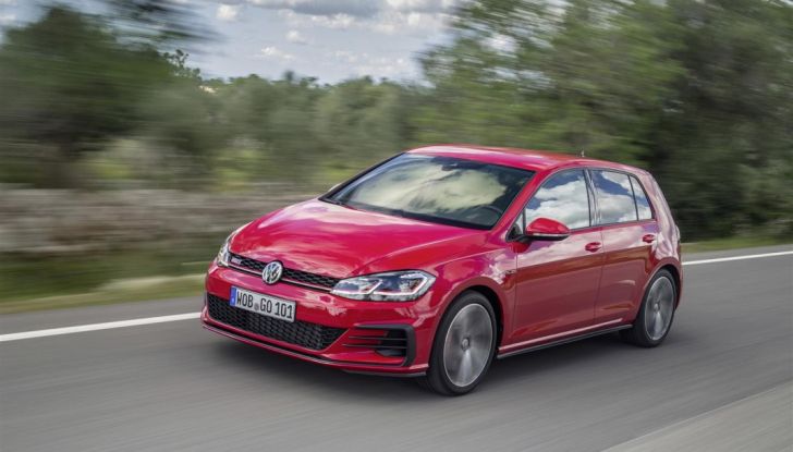 Prova nuova Volkswagen Golf 2017, versioni speciali: dall’elettrico alla Golf R - Foto 10 di 20