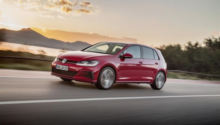Prova nuova Volkswagen Golf 2017, versioni speciali: dall’elettrico alla Golf R - Foto 12 di 20