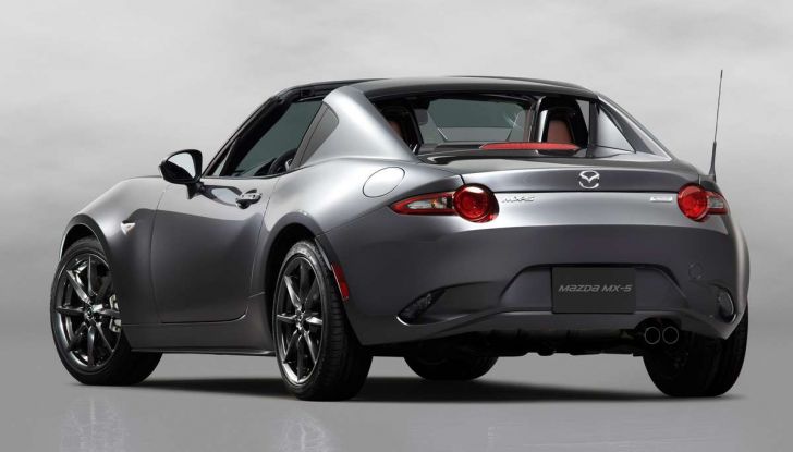 Fiat 124 Spider vs Mazda MX-5 a rate preferiamo la scoperta italiana - Foto 14 di 27