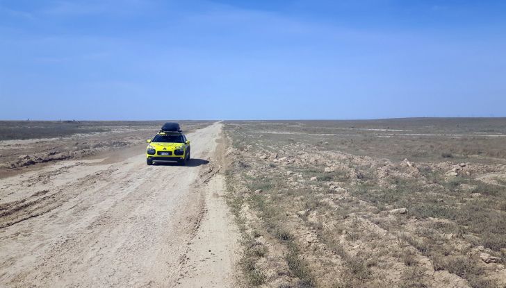 Citroën Avventura Gialla: la C4 Cactus arriva in Kazakistan - Foto 4 di 5