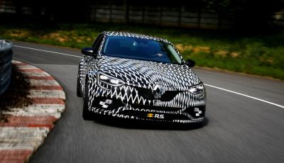 Nuova Renault Megane R.S. 2017: primo giro al GP di Monaco di F1