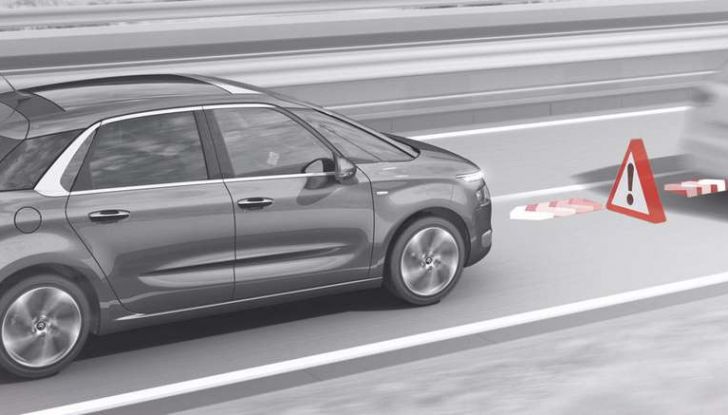 Citroën Distance Alert, il sistema di allerta rischio collisione - Foto 1 di 10