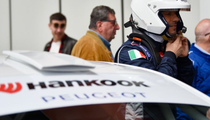 Peugeot 308 Cup Racing, Stefano Accorsi da Attore a Pilota - Foto 4 di 39