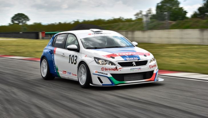Peugeot 308 Cup Racing, Stefano Accorsi da Attore a Pilota - Foto 1 di 39