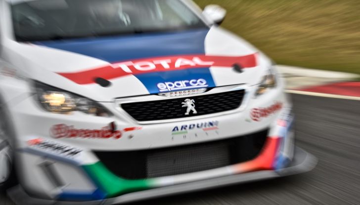 Peugeot 308 Cup Racing, Stefano Accorsi da Attore a Pilota - Foto 5 di 39