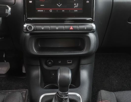 Nuova Citroën C3, arriva il cambio automatico EAT6 - Foto 8 di 9