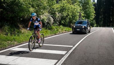 Elena Novikova, una Jeep Renegade firmata Mopar per il ciclismo