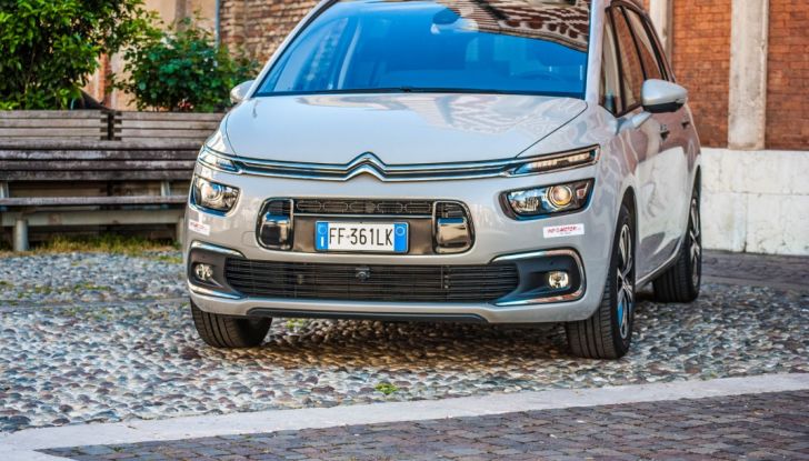 Citroën Grand C4 Picasso ​automatica ​: la nostra prova del Diesel da 120CV - Foto 3 di 37