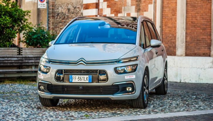Citroën Grand C4 Picasso ​automatica ​: la nostra prova del Diesel da 120CV - Foto 8 di 37