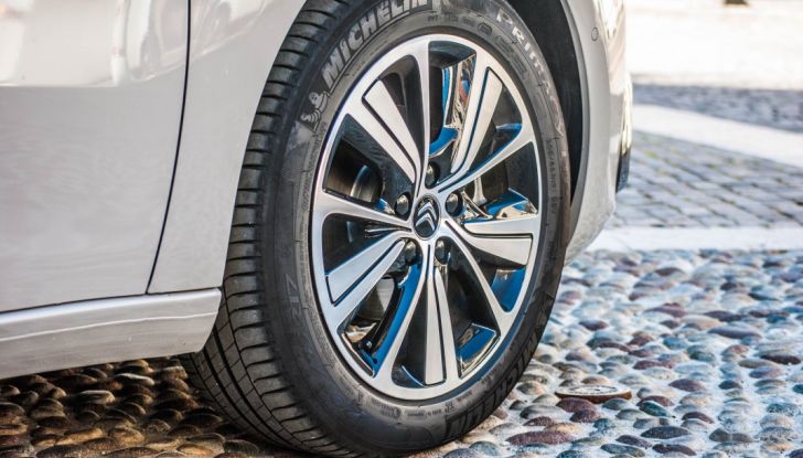 Citroën Grand C4 Picasso ​automatica ​: la nostra prova del Diesel da 120CV - Foto 9 di 37