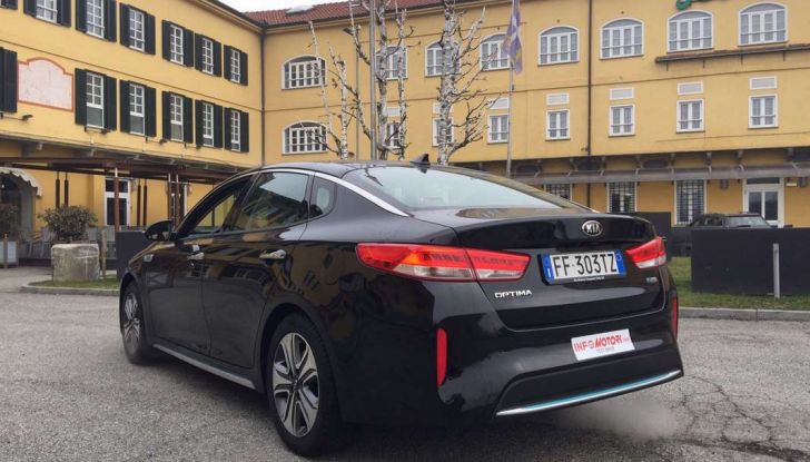 Kia Optima Plug-in Hybrid, prova su strada e impressioni di guida - Foto 13 di 22