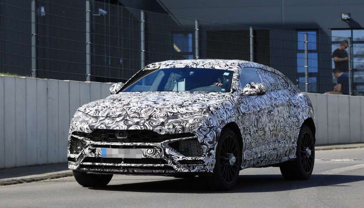 Lamborghini Urus, il SUV di lusso con V8 da 650 CV - Foto 19 di 41