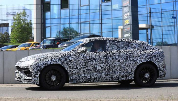 Lamborghini Urus, il SUV di lusso con V8 da 650 CV - Foto 21 di 41