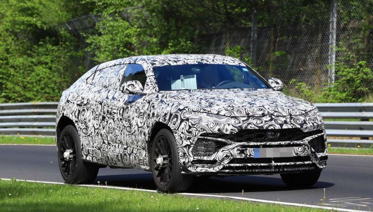Lamborghini Urus, il SUV di lusso con V8 da 650 CV - Foto 32 di 41