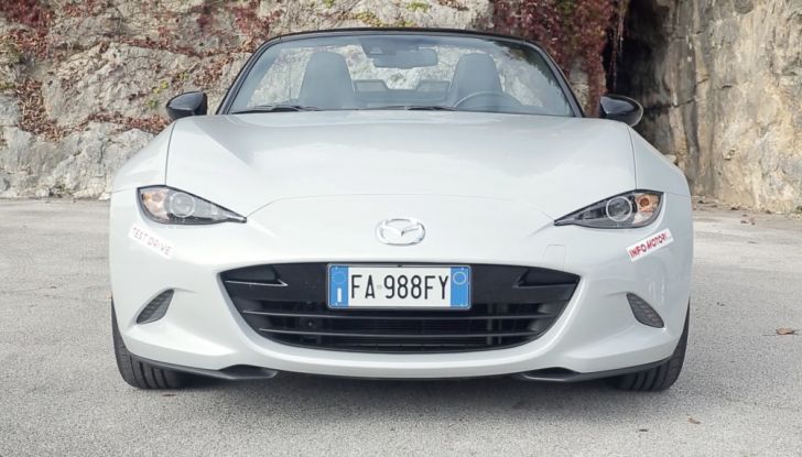 Fiat 124 Spider vs Mazda MX-5 a rate preferiamo la scoperta italiana - Foto 8 di 27
