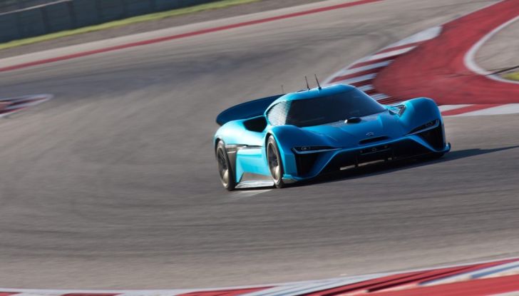 Nuovo record al Nurburgring: la NIO EP9 è la supercar elettrica da 6’45.900 - Foto 5 di 19