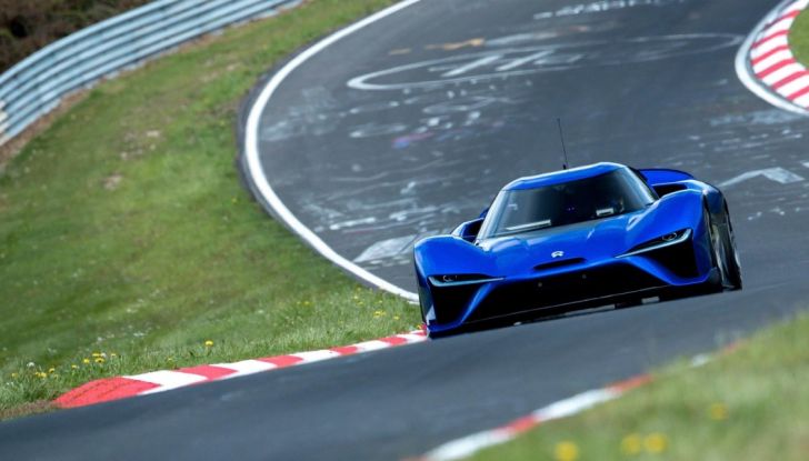 Nuovo record al Nurburgring: la NIO EP9 è la supercar elettrica da 6’45.900 - Foto 1 di 19