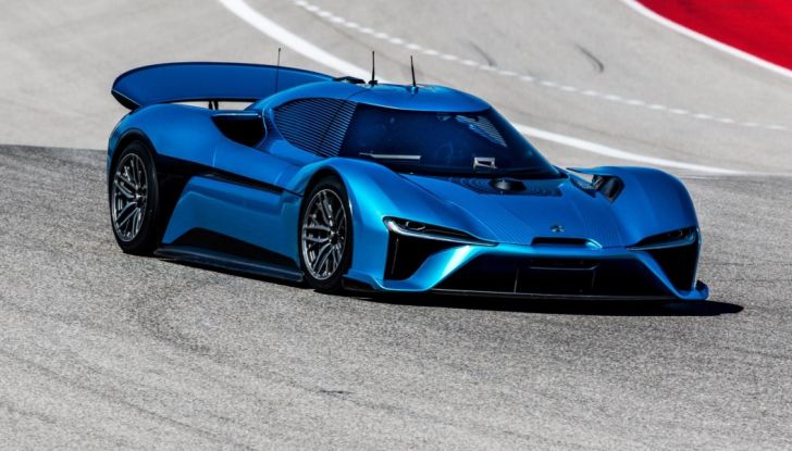 Nuovo record al Nurburgring: la NIO EP9 è la supercar elettrica da 6’45.900 - Foto 7 di 19