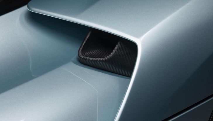 Nuovo record al Nurburgring: la NIO EP9 è la supercar elettrica da 6’45.900 - Foto 9 di 19