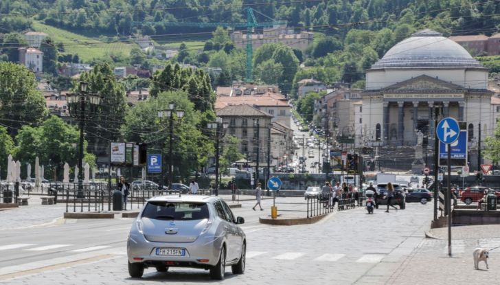 Espansione elettrica: una Nissan Leaf per il Sindaco di Torino - Foto 5 di 17